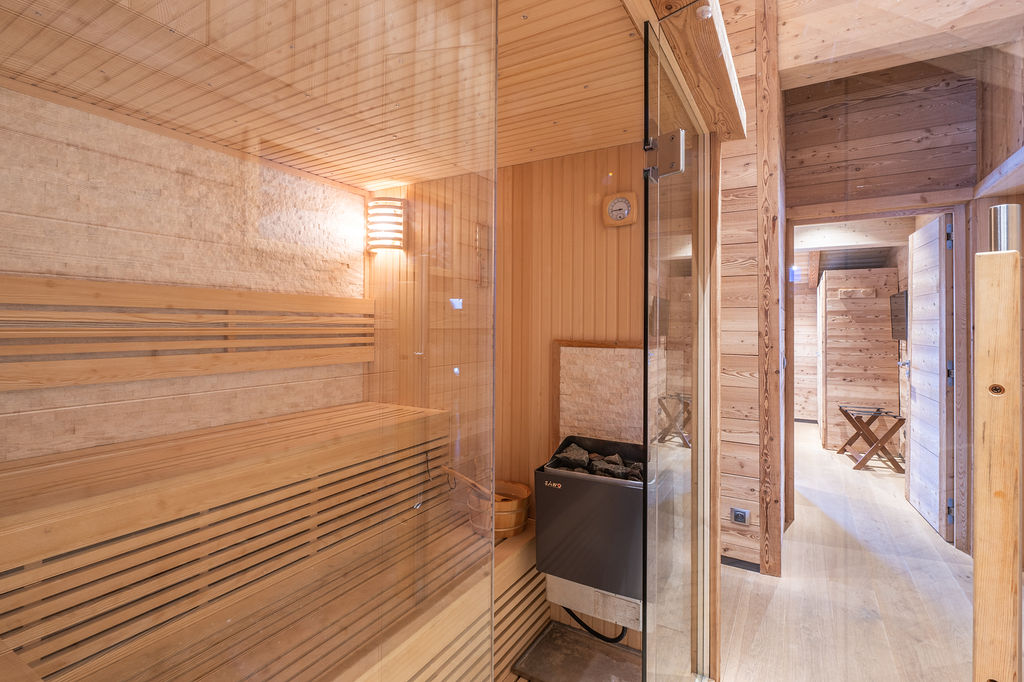 Sauna in a premium chalet for a cycling trip in Alpe d’Huez