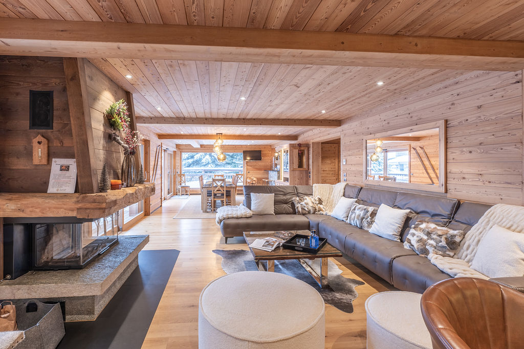 Premium chalet lounge for a cycling camp in Alpe d’Huez