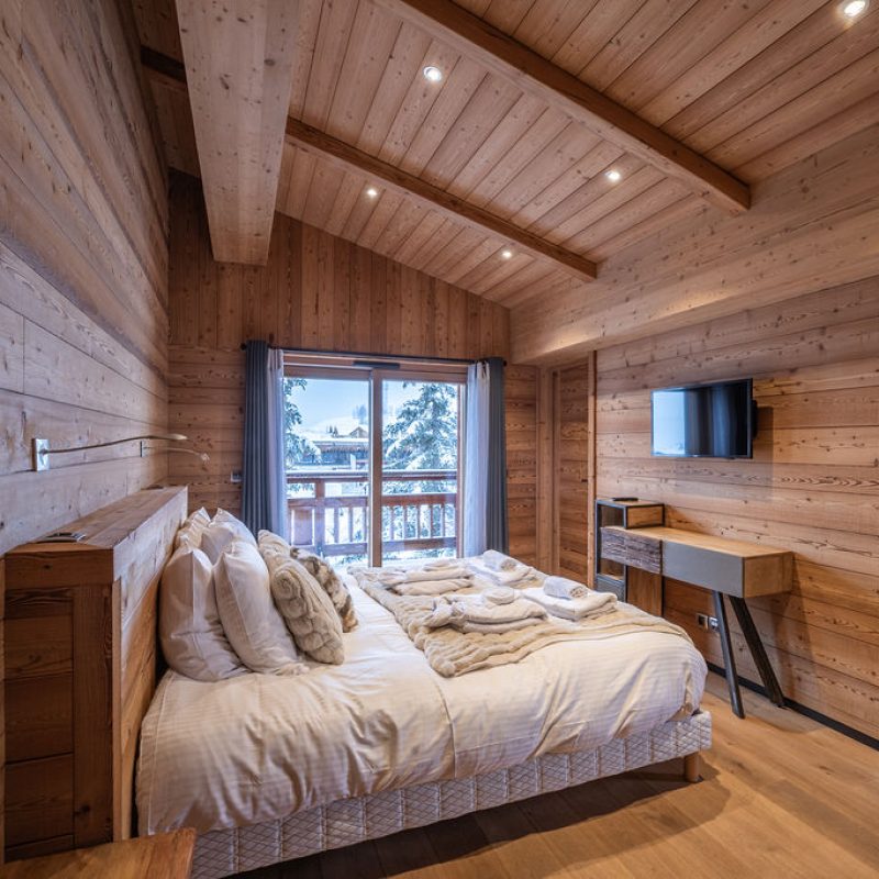 PG_ChaletCREST1-14-2