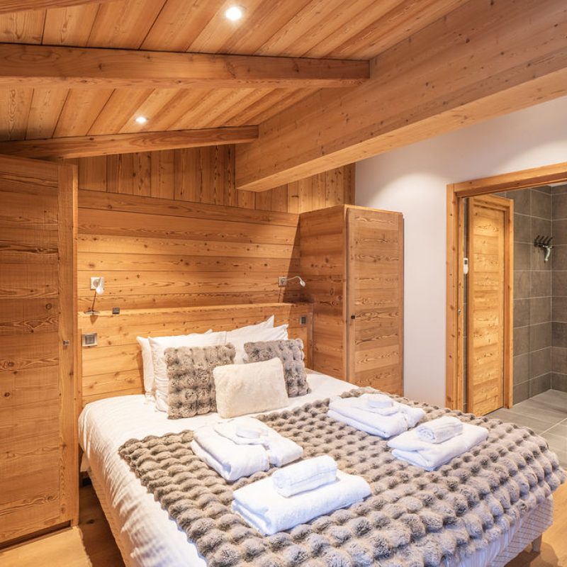 PG_ChaletCREST1-18-2